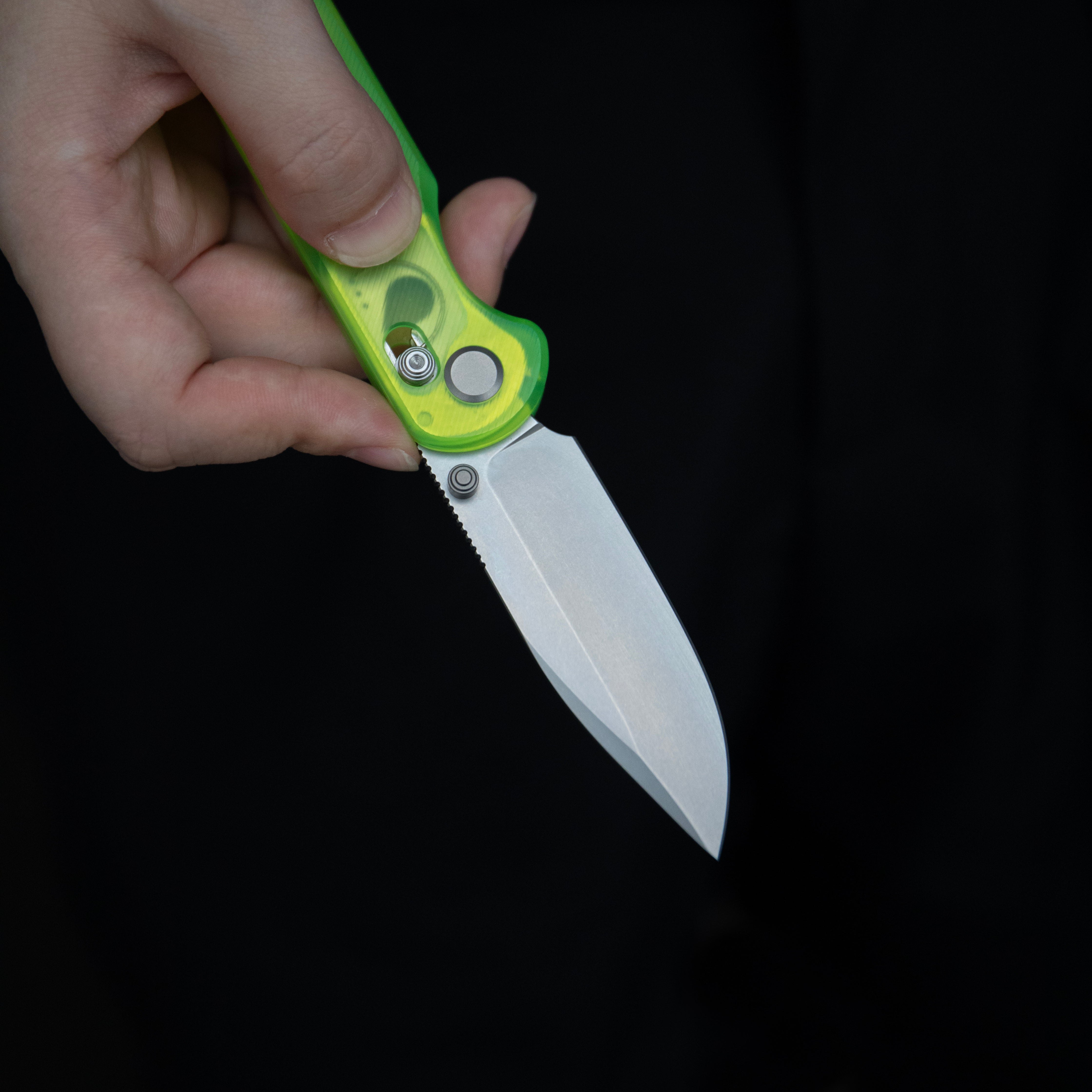 Blade HQ Exclusives SKU : GEO Knife Ethereal Cutter Crossbar lock Folding Knife Green Acrylic Handle 3.0" Stonewash CPM S90V Blade GEO2402O